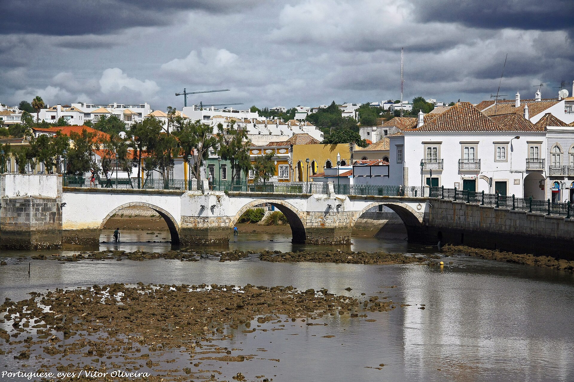 Pont Romain (Ponte Antiga) - Vitor Oliveira from Torres Vedras, PORTUGAL, CC BY-SA 2.0, Wikimedia Commons (Rio Gilão - Tavira - Portugal (32688895562).jpg) 11/12