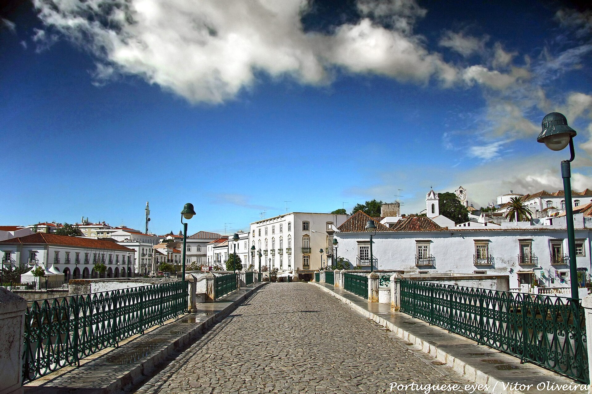 Pont Romain (Ponte Antiga) - Vitor Oliveira from Torres Vedras, PORTUGAL, CC BY-SA 2.0, Wikimedia Commons (Ponte Antiga Sobre o Rio Gilão - Tavira - Portugal (13465190124).jpg) 2/12