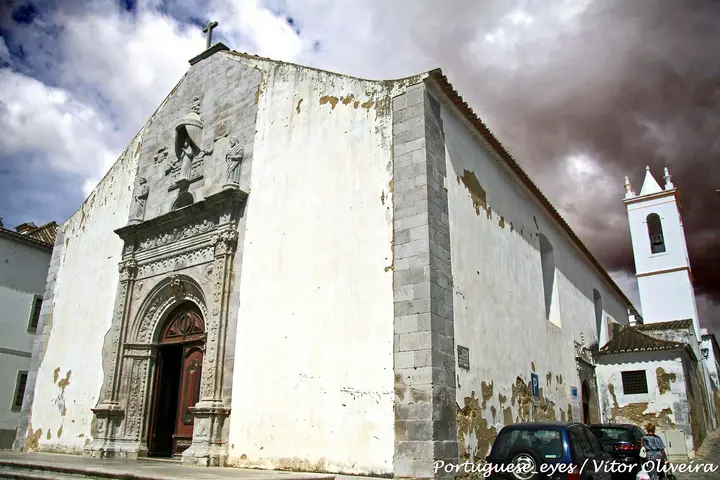 Igreja da Misericórdia - Vitor Oliveira from Torres Vedras, PORTUGAL, CC BY-SA 2.0 <https://creativecommons.org/licenses/by-sa/2.0>, via Wikimedia Commons 2/12