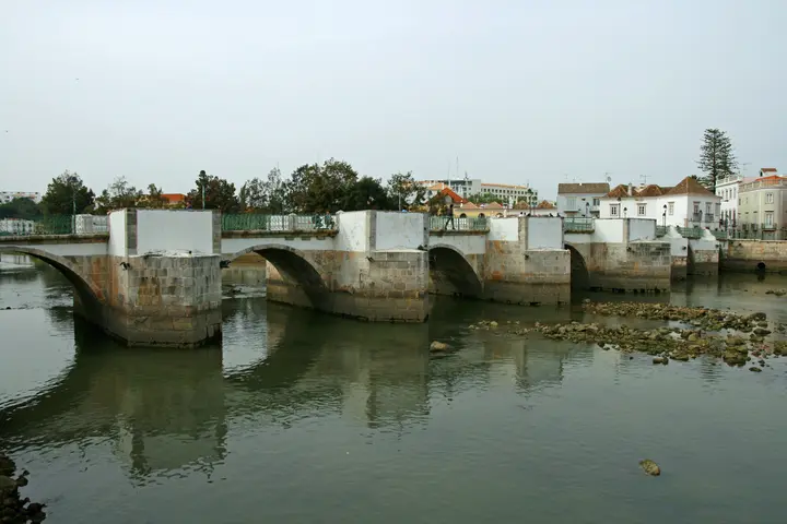 Roman Bridge (Ponte Antiga) - <a rel="nofollow" class="external text" href="https://www.flickr.com/people/22746515@N02">Bert Kaufmann</a> 9/11