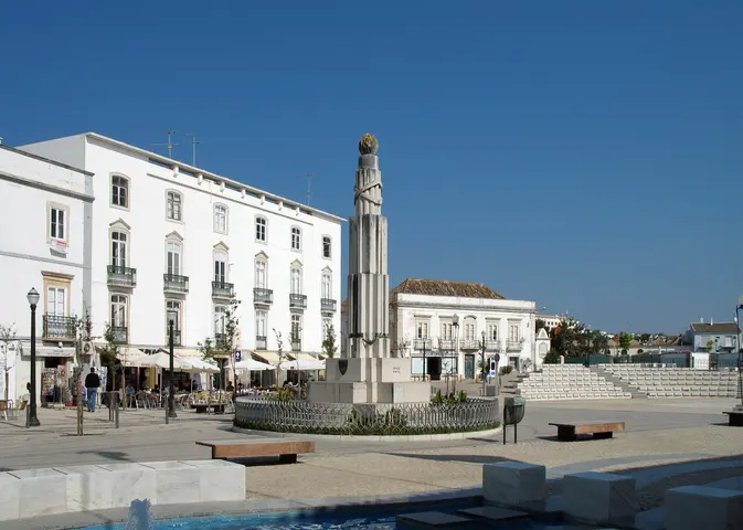 Praça da República - <a href="//commons.wikimedia.org/wiki/User:MJJR" title="User:MJJR">Marc Ryckaert</a> 9/10