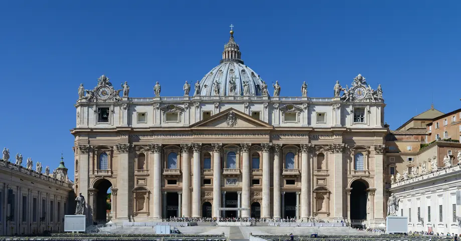 Saint Peter’s Basilica - <span class="int-own-work" lang="en">Own work</span> 8/11