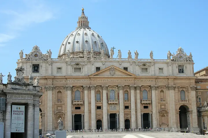Saint Peter’s Basilica - <span class="int-own-work" lang="en">Own work</span> 10/11