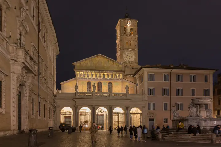 Basilica of Santa Maria in Trastevere - <span class="int-own-work" lang="en">Own work</span> 8/9