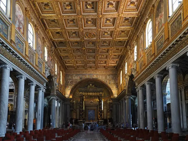 Papal Basilica of Saint Mary Major - <span class="int-own-work" lang="en">Own work</span> 2/7