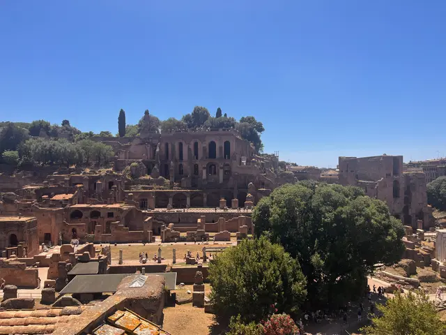 Colosseum - <span class="int-own-work" lang="en">Own work</span> 5/8