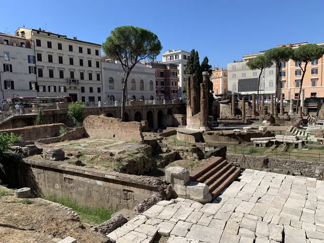 Largo di Torre Argentina - <span class="int-own-work" lang="en">Own work</span> 6/12