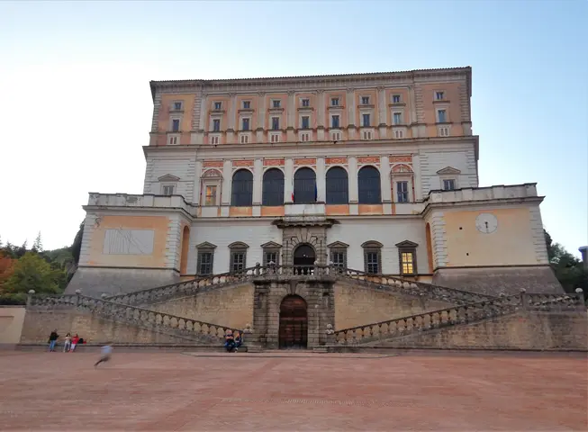 Palazzo Farnese - <span class="int-own-work" lang="en">Own work</span> 5/9