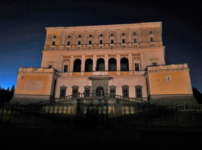 Palazzo Farnese - <span class="int-own-work" lang="en">Own work</span> 6/9