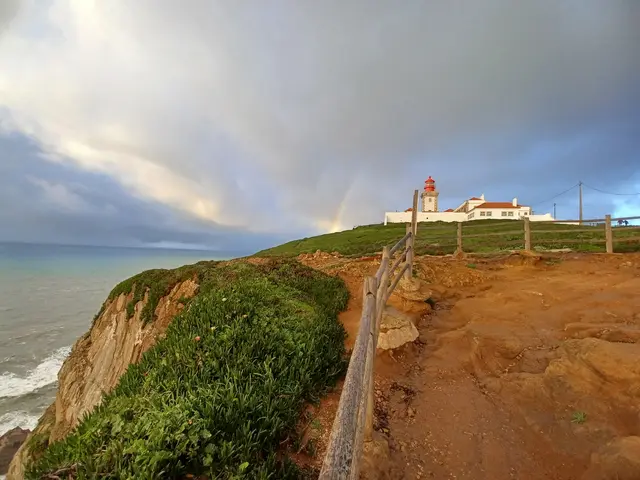 Cape Roca - <span class="int-own-work" lang="en">Own work</span> 4/12