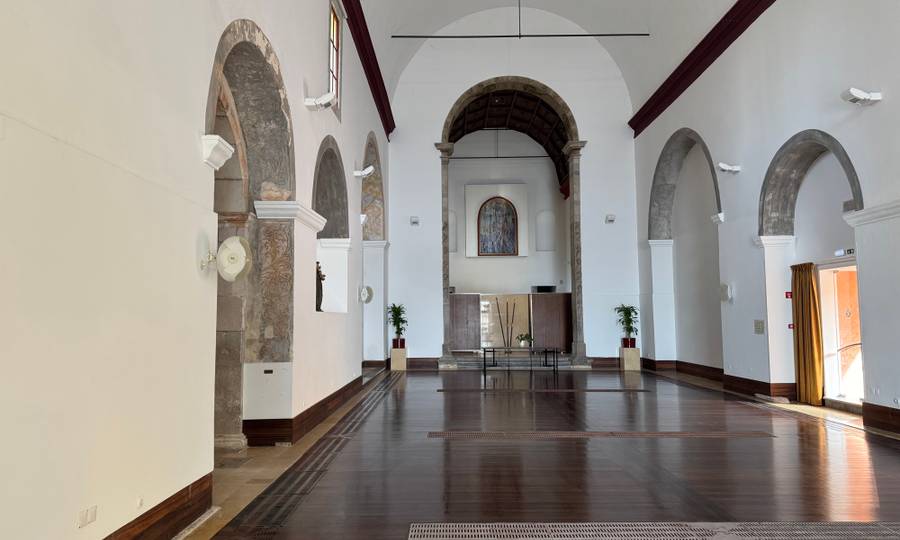 Den tidligere klosterkirke Nossa Senhora da Graça — grundlagt i 1542 på den gamle judiarias grund. Foto: Flemming Berthelsen